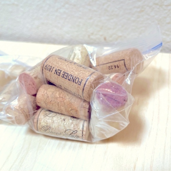Corks! - Picture 3 of 3